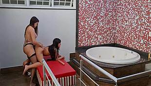 Manu Fox cums in Pamela's mouth! 😍