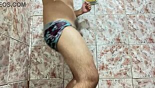 Foque De Pau Duro Tirando A Cueca