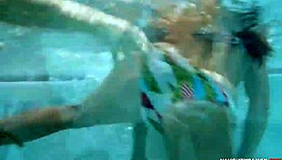 Booty Shaking Underwater In Hd Ass Sexy