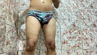 Foque De Pau Duro Tirando A Cueca