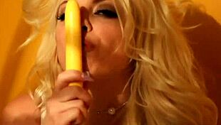 i can’t stop watching this sexy blonde tease in a retro solo vid