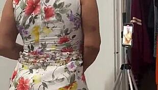 anna maria teases fans with big tits backstage