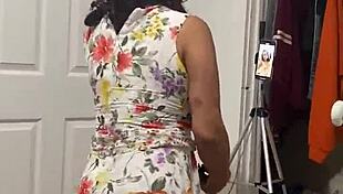 anna maria teases fans with big tits backstage