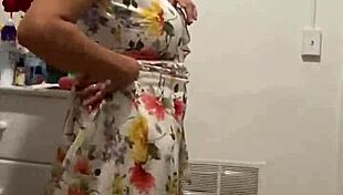 anna maria teases fans with big tits backstage