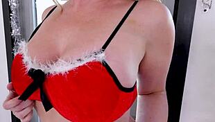 The big boobs Santa helper gives a steamy Christmas gift