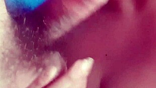 Gimme your load in my mouth, please, my horny stepmom begs!