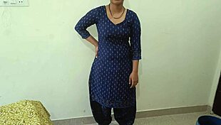 Adik Tiri Desi India Manis Emosional Fuck Pertama yang Sakit dengan Kakak Tiri Bikin Aku Gemetar