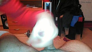 Amateur Handjob Leads to Explosive Cum in Raw Action