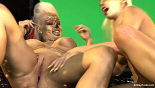 i love licking britney amber's big tits