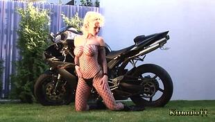 watch caylin curtis get banged by her friend?