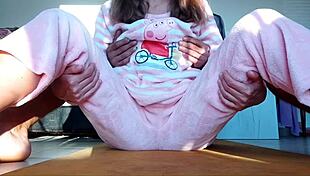 Check it, real homemade masturbating wet pussy and boobs 😍