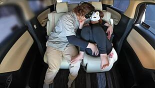 Embarrassing outfit leads to creampie sex 😳