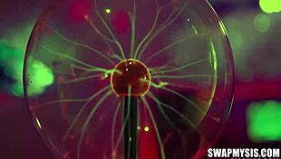 Revisiting past pussies with Chloe and Venus