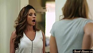 Cockriding Teen 18+ Pussy Banged Outdoors!