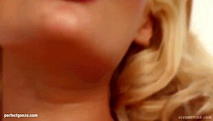 emanuelle's solo fingering masturbation in gonzo style on give me pink 😏.