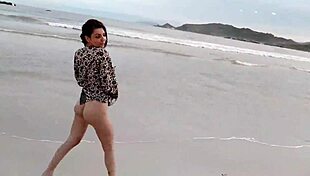 Vamos Trepa Nas Rochas Com Monster Cock Latina