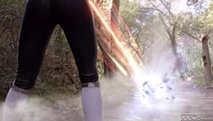 Captain Marvel in Cosplay Makes Alter Ego Squirt with Ass Licking