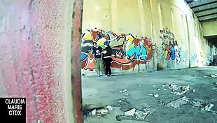 I use street wall for hard fucking, cumming on chubby pussy