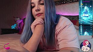 Fat Tattooed Curvy Punk Uses Big Dildo Online