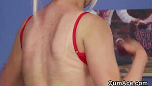 does this sexy honey gulp all the cum on her face in bukkake?