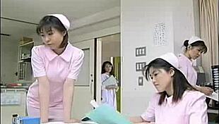 亚洲护士在医院提供原始性治疗