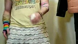 Dance routine for women seductive