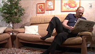 i relaxed at home and fucked my amateur girlfriend's pussy with blowjob and cumshot