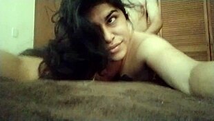 le lamo el culo y me la cojo anal