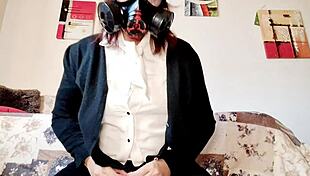 feeling the orgasm with this super fetish gas mask, ready to cum together.