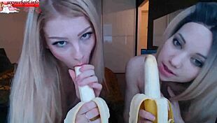 i got two sexy girlfriends suckin bananas on webcam 😍