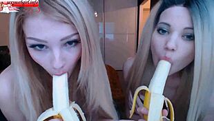 i got two sexy girlfriends suckin bananas on webcam 😍