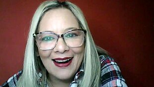 She asks, 'Want to see erotic tragicomic sex?'