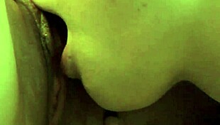 Feminge 4k - זוג לסביות מעולות צילמו וידאו פרטי