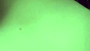 mi gordo esposo me coge en cuatro y enseña mi trasero sexy latina big ass