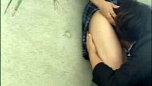 Asian Amateur Girl Hides to Blow Boyfriend Outdoors Then Gets Fucked Hard