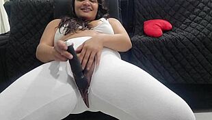 Man, I can’t even describe this latina’s big ass in torn leggings, so hot