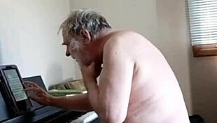 Barefoot piano player Daniel Roy Bloomingfeld plays Schaum’s book