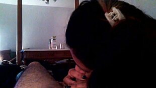 From Argentina, stupid and horny Petera gives a blowjob
