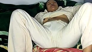 Colombian Housewife Uses Dildo for Squirting in Homemade Video