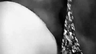 I Got So Horny Watching My Married Aunt's Sexy Pussy in Homemade Clip