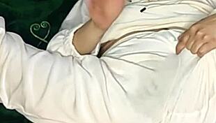 Colombian Housewife Uses Dildo for Squirting in Homemade Video