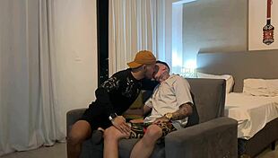 i got called by the twink for bareback and he gave up his ass