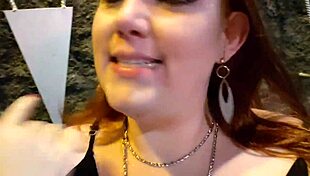 Fiz ménage na festa nudista