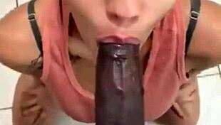 Mature Indian blowjob orgasm.