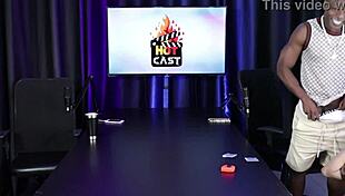 hot teen measures big black dick, surprised by size 😲