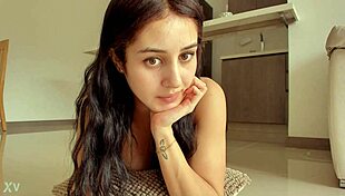 Hot Brunette with Juicy Ass Drives Me Crazy on Web Chat at Hotviewsdotxyz