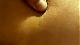 Greluda Maravilhosa Dripping Wet and Horny for Wild Clit Play