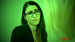 She says, 'Do you want me?' in lesbian tribbing sneak peek