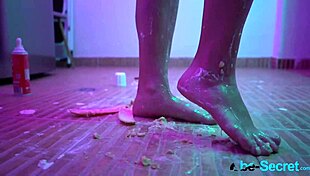 Hey, this cake tastes amazing after sex! 😋