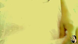 Suellen santos pussy catches fire in homemade anal gaping!